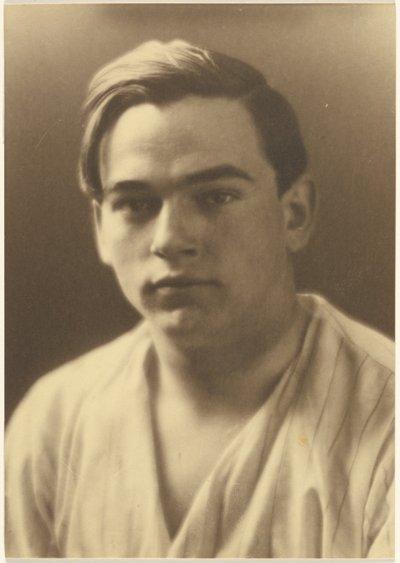 [Retrato de um jovem com camisa às riscas]. de Louis Fleckenstein