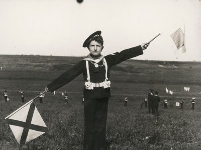 Balilla com sinais da Marinha de Luigi Leoni