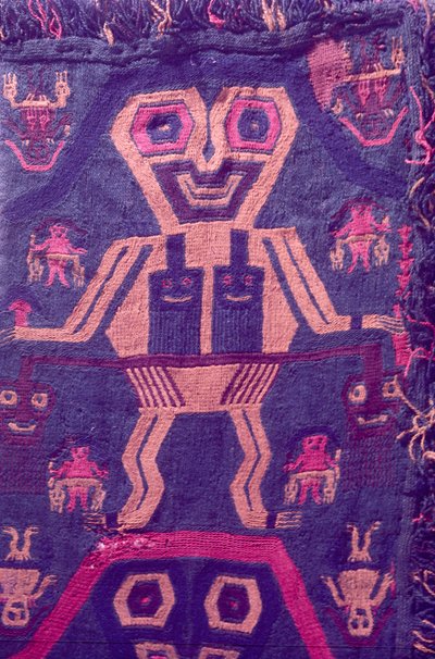 Têxteis, Cultura de Paracas, Peru, 2015. de Luis Rosendo.
