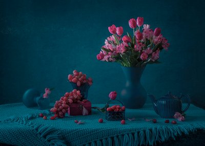 Natureza-morta floral melancólica de Lydia Jacobs