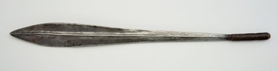 Ol alem, espada (ferro, madeira e couro) de Maasai People