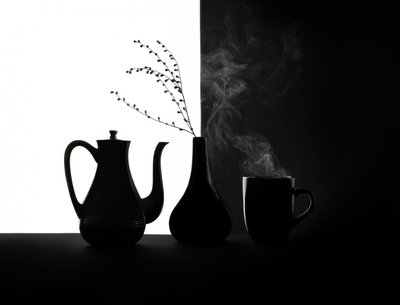 Natureza morta com café preto e branco de Margareth Perfoncio