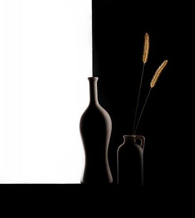 Vasos «Dark Light» Grass de Margareth Perfoncio