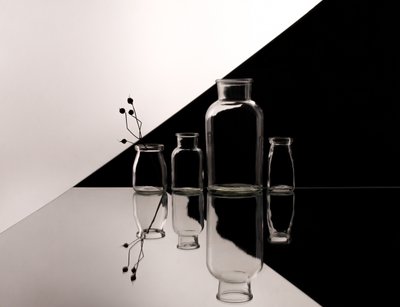 Reflexos elegantes no vidro de Margareth Perfoncio