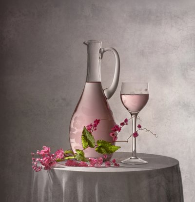 Natureza morta rosa elegante de Margareth Perfoncio