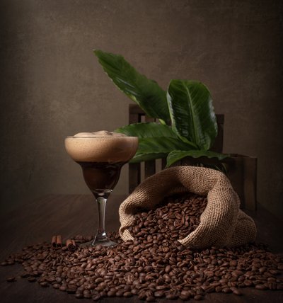 Natureza morta com café intenso de Margareth Perfoncio
