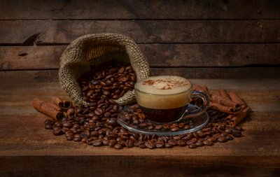 Natureza morta rústica com café de Margareth Perfoncio