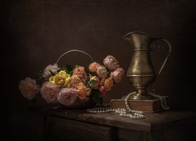 Natureza morta com rosas vintage de Margareth Perfoncio