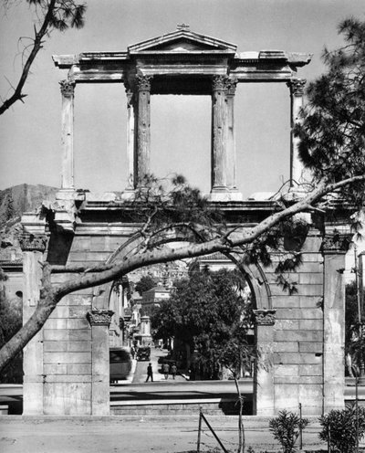 Hadrians Arch, Atenas, 1937. de Martin Hurlimann