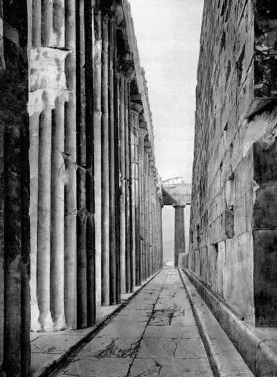 O lado norte do Parthenon, Atenas, 1937. de Martin Hurlimann