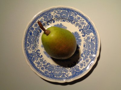 Porcelana Villeroy e Boch com pera de Martina Konitzky