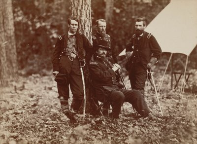 O general W. S. Hancock e o estado-maior de Mathew B. Brady