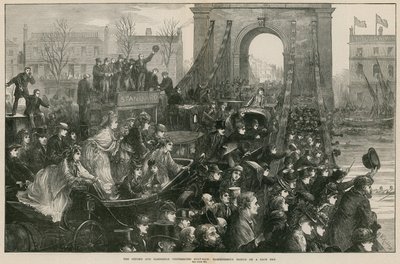 The Oxford and Cambridge Boat Race: Hammersmith Bridge on race day (gravura) de Matthew White Ridley