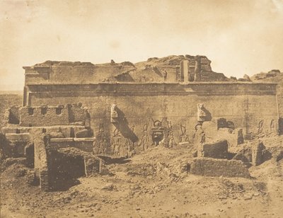 Fachada posterior do grande Templo de Denderah Tentyris, 1849-50. de Maxime Du Camp
