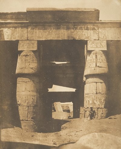 Interior do Templo de Khons, Karnac, Tebas, 1849-50. de Maxime Du Camp