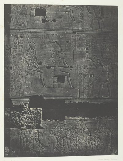 Western Wall, Great Temple of Isis at Philoe, Nubia, 184951, impresso em 1852. de Maxime Du Camp