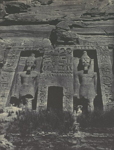 Núbia. Ibsambul. Entrada para os Spéos de Hathor, 1850. de Maxime Du Camp