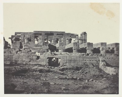 Palácio de Karnak, entrada sul do salão hipostilo; Tebas de Maxime Du Camp