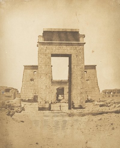 Propilona do Templo de Khons, em Karnac, Tebas, 1849-50. de Maxime Du Camp