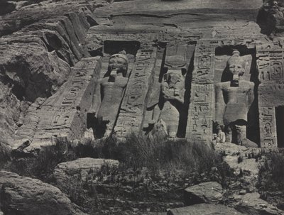 Porção do sul do templo de Hathor, Abu Simbel, cortado em rocha. de Maxime Du Camp