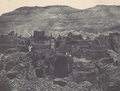Tebas. Medinet-Habou. Ruínas da cidade de Papa, 1850. de Maxime Du Camp