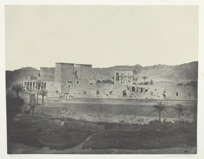 Vista tirada da ilha de Beghé, West, Philoe, Nubia, 184951, impressa em 1852. de Maxime Du Camp