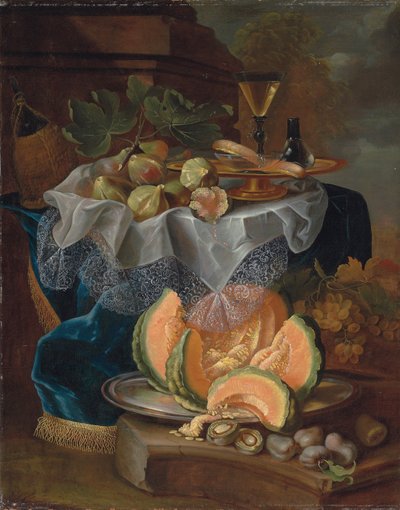 Figos, uma tazza dourada com um copo de vinho facon-de-venise, sobre uma mesa coberta, um melão cortado em uma bandeja de estanho com ameixas em um rodapé de Maximilian Pfeiler or Pfeiller