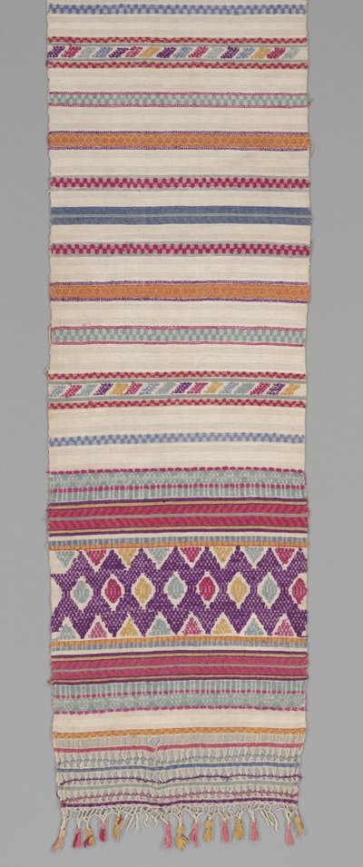 Tecido cerimonial, c.1905-35 (algodão e seda) de Mayan Mayan