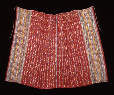 Capa Cofradia, possivelmente para a figura de um santo, c.1920-1940 (algodão; urdidura com listras de urdidura e ikat de urdidura e remendo de trama suplementar) de Mayan Mayan