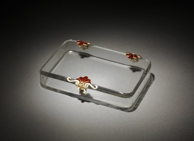 Cigarette Case, House of Fabergé, c.1895-1910 (cristal de rocha, esmalte, ouro, safira, diamante) de Michael Evlampievich Perkhin