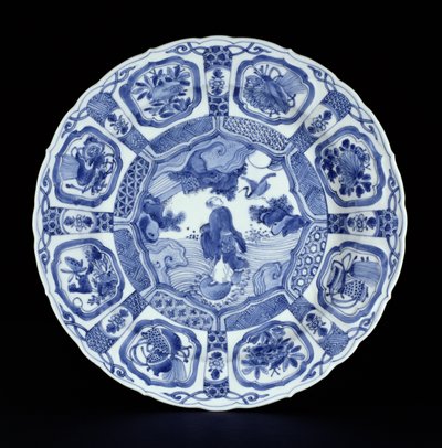 Prato de kraak azul e branco pintado com Li Tiegvai cruzando o mar em uma cabaça dupla, período Wanli, 1594-1610 (porcelana) de Ming Dynasty Chinese School