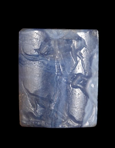 Selo Cilíndrico, Período Médio Minoan III - Período Tardo Minoan I c.1800 - c.1450 BC (calcedônia azul) de Minoan