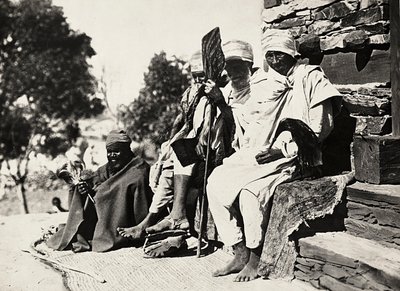 Construir um império na era fascista: Nativos de Meschin, 09/05/1936 (foto a p/b) de Modestino Baldinetti