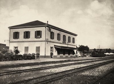 Construir um império na era fascista: Estação ferroviária de Asmara, 09/05/1936 (foto a p/b) de Modestino Baldinetti