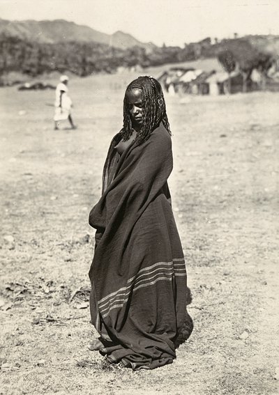 Construir um Império na Era Fascista: uma mulher Habab, 09/05/1936 (foto a p/b) de Modestino Baldinetti