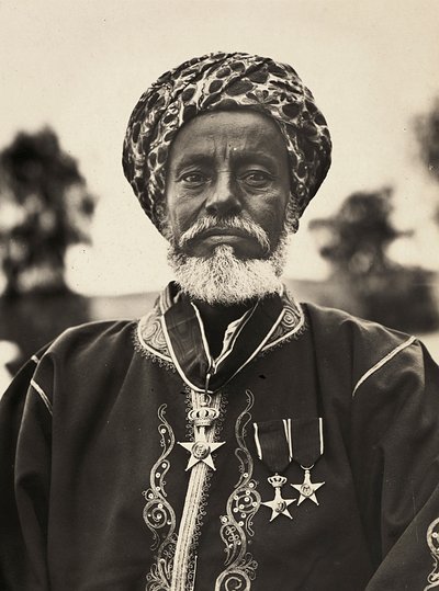 Construir um império na era fascista: chefe da tribo Habab, 09/05/1936 (foto a p/b) de Modestino Baldinetti