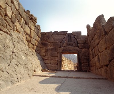 Vista da Porta dos Leões na cidade de Mycenes, Grécia de Mycenaean