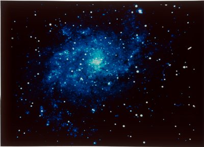 Galáxia espiral na constelação de Triangulum. de NASA Images