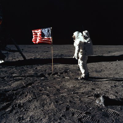 Buzz Aldrin e a bandeira dos EUA na Lua, 1969. de Neil Armstrong