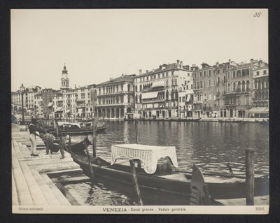 Vista do Grande Canal em Veneza
Veneza - Canal Grande - Veduta generale (título sobre o objecto) de Neue Photographische Gesellschaft