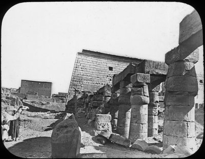 Grande templo, Luxor, Egito, c1890 de Newton and Co