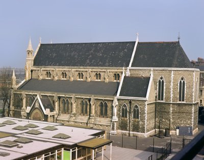 Vista do exterior, construída 1714-24 de Nicholas Hawksmoor
