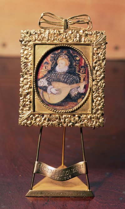 Rainha Elizabeth I tocando alaúde (miniatura, incluindo suporte de latão) (veja também 75751) de Nicholas Hilliard