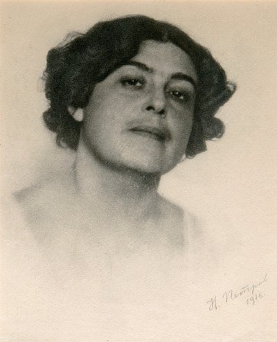 Retrato da atriz russa Voronets, c1916 de Nikolai Petrov