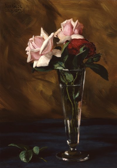 Arranjo com rosas em vidro de Nils Gude