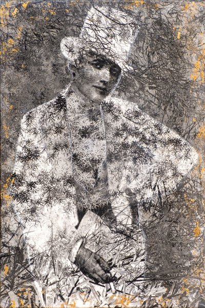 Ouro, 2022 (técnica mista sobre madeira) de Olivia Gozzano