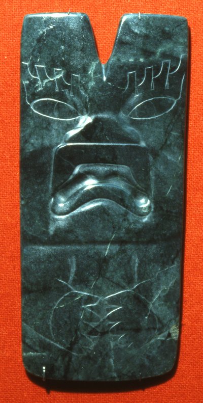 Hacha com o rosto de um jaguar, período pré-clássico (jade) de Olmec
