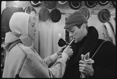 Janet Leigh e Tony Curtis nos Jogos Olímpicos de Inverno, Squaw Valley, Califórnia de Orlando Suero
