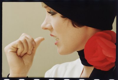 Julie Andrews no cenário da "Millie Completamente Moderna". de Orlando Suero