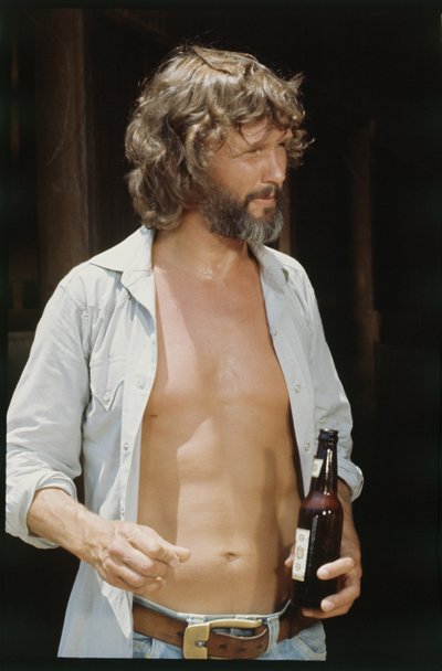 Kris Kristofferson com cerveja de Orlando Suero